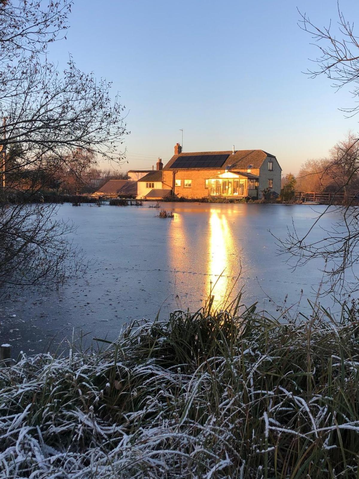 Astwell Mill Bed & Breakfast Helmdon Exterior foto