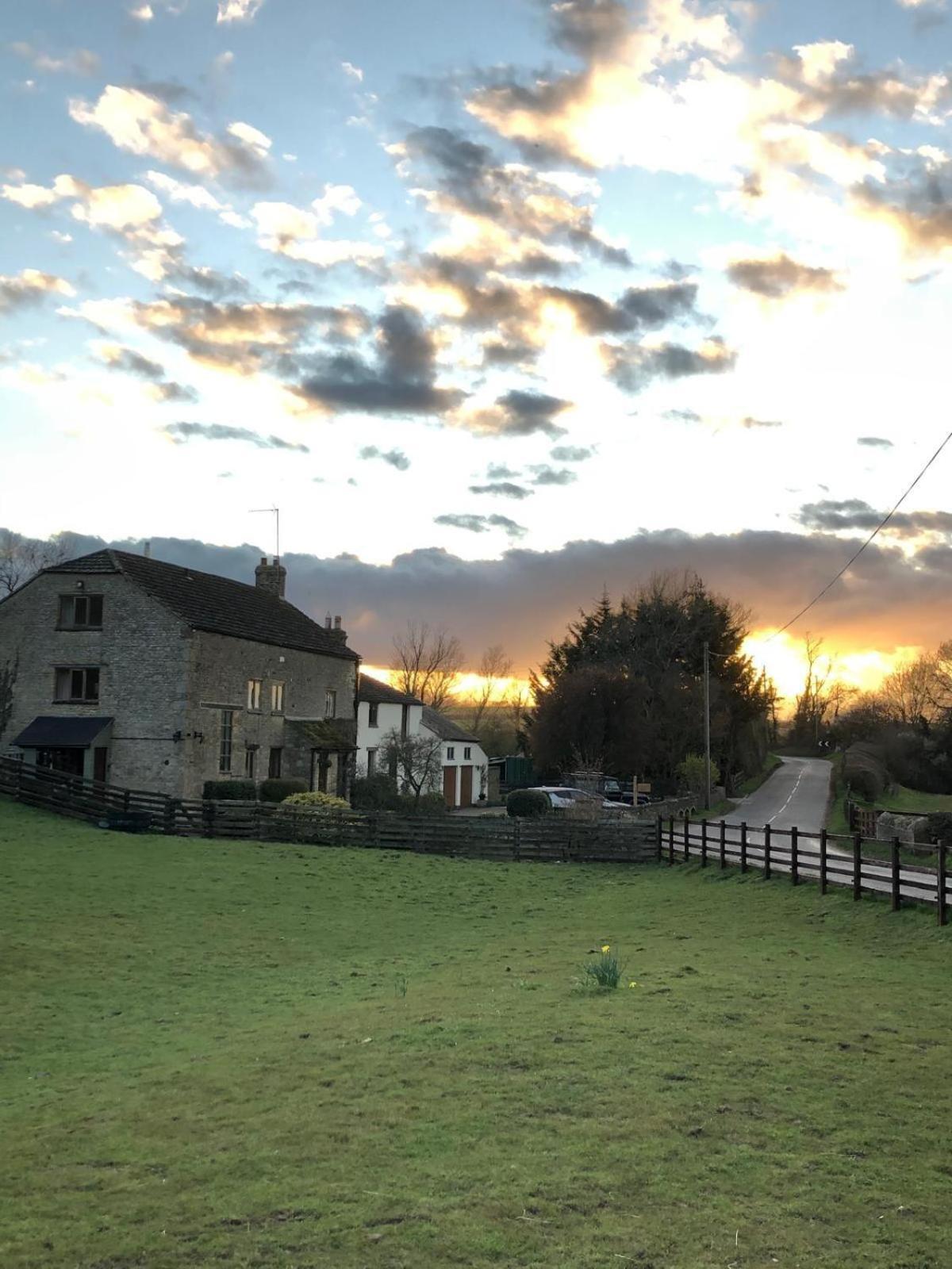 Astwell Mill Bed & Breakfast Helmdon Exterior foto